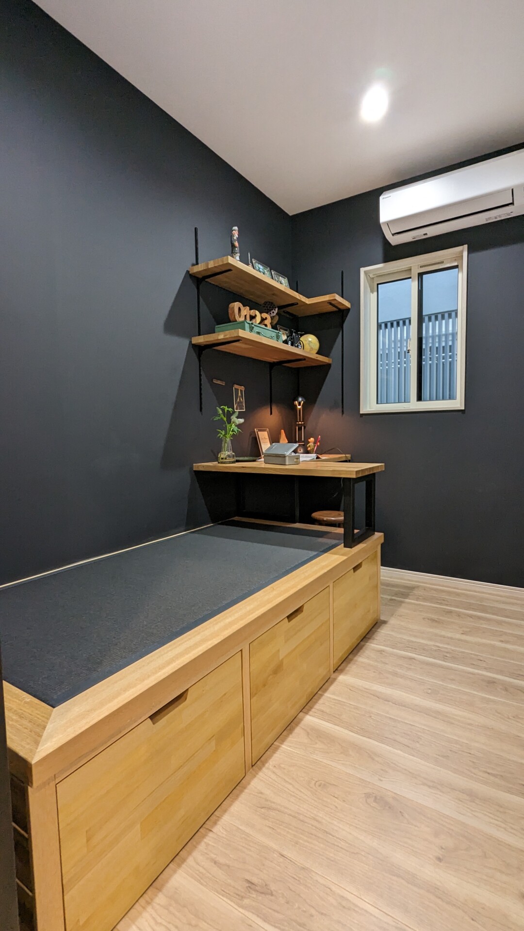 かっこいい小上がり畳書斎 | 株式会社木の家 Green House